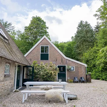 Landgoed Olterterp Lodges, kies een comfortabel huisje of appartement in bos met eigen entree, volledig ingerichte keuken en vele andere faciliteiten Buitenkant foto