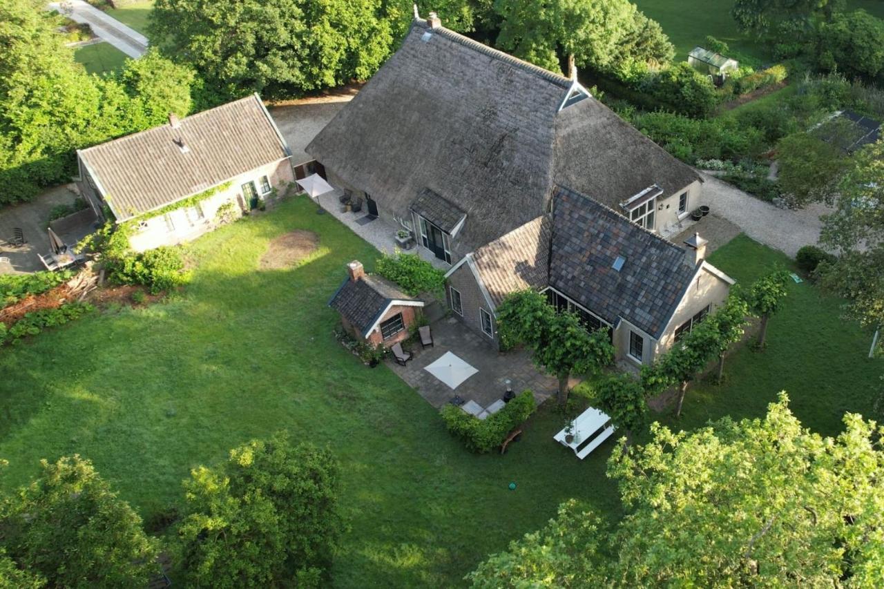 Landgoed Lodges, Kies Comfortabel Of In Bos Met Eigen Entree, Volledig Ingerichte Keuken En Vele Andere Faciliteiten Olterterp