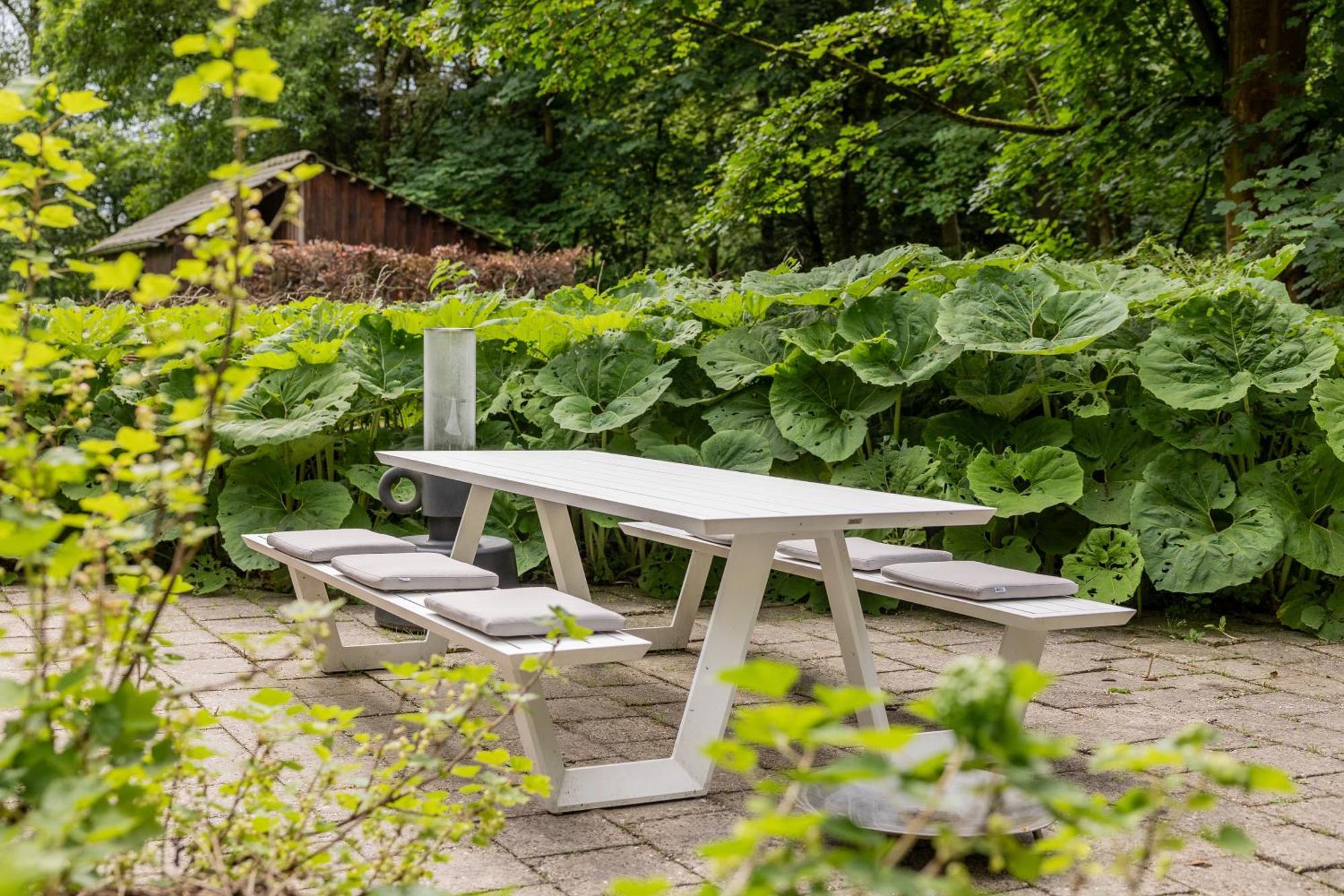Vakantiehuis Landgoed Lodges, Kies Comfortabel Of In Bos Met Eigen Entree, Volledig Ingerichte Keuken En Vele Andere Faciliteiten Olterterp
