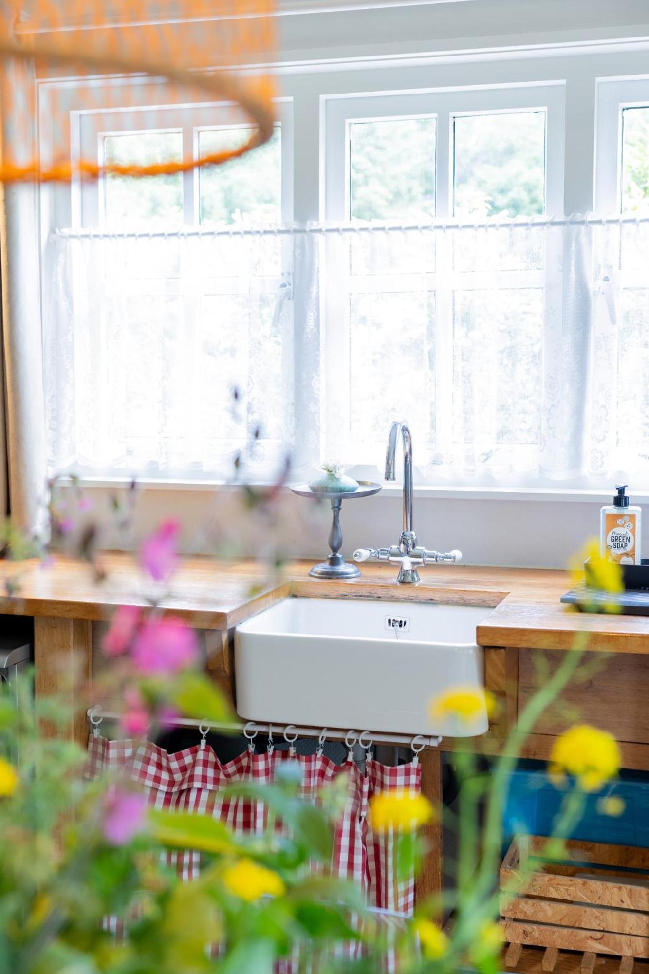 Landgoed Lodges, Kies Comfortabel Of In Bos Met Eigen Entree, Volledig Ingerichte Keuken En Vele Andere Faciliteiten * Olterterp