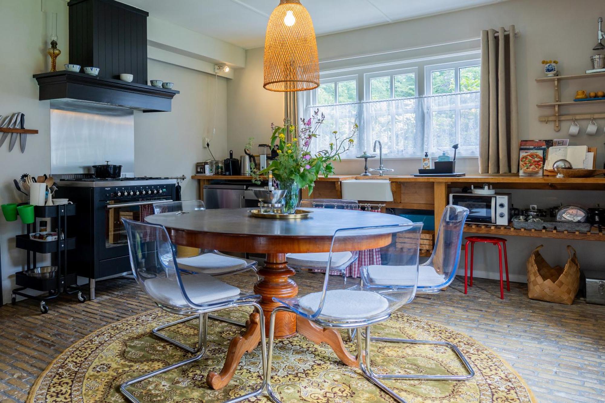 Landgoed Lodges, Kies Comfortabel Of In Bos Met Eigen Entree, Volledig Ingerichte Keuken En Vele Andere Faciliteiten * Olterterp